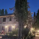 Aljubea, Tu En